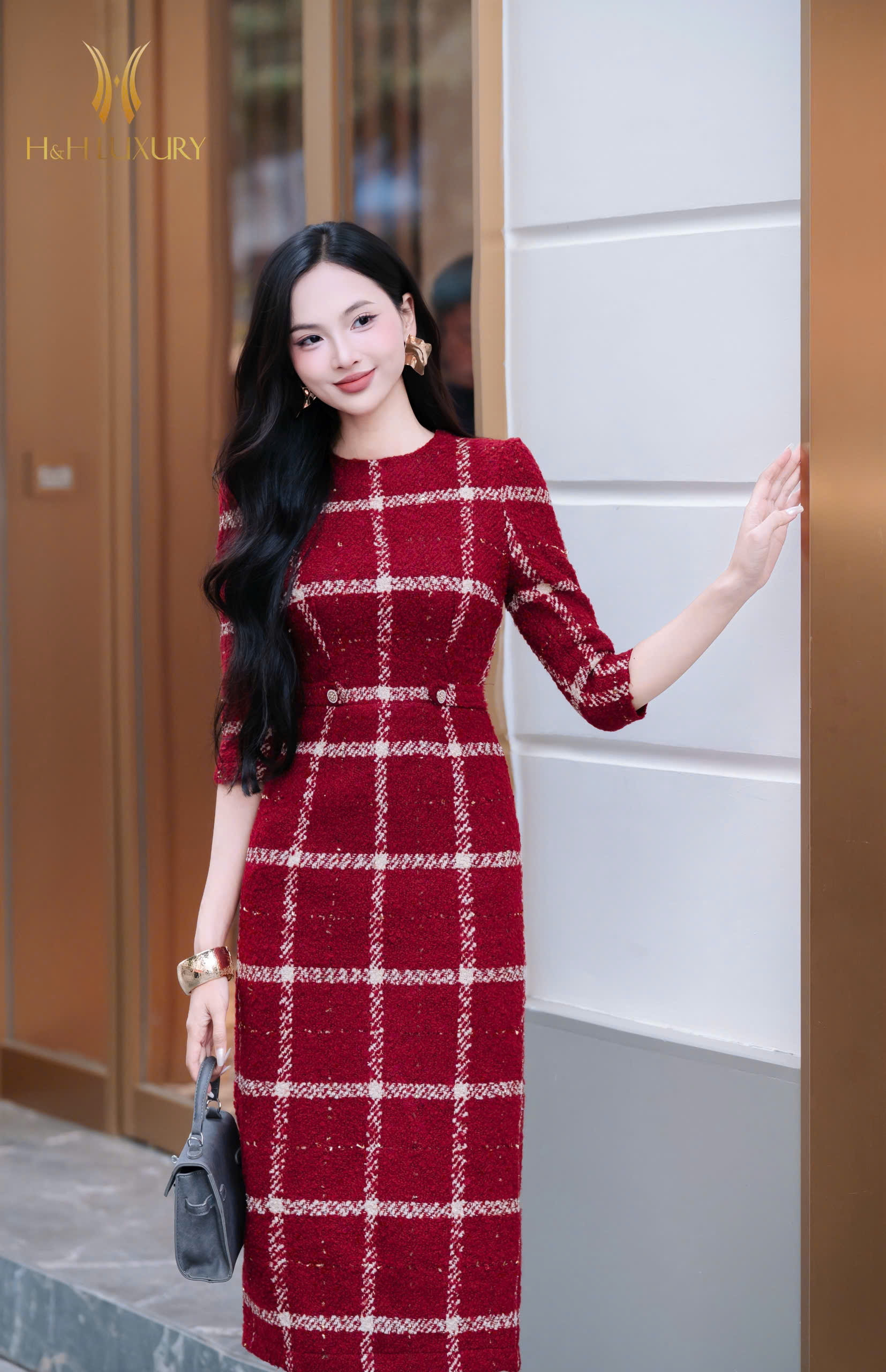 ĐẦM BÚT CHÌ KẺ ĐỎ ĐÔ LÔNG THỎ