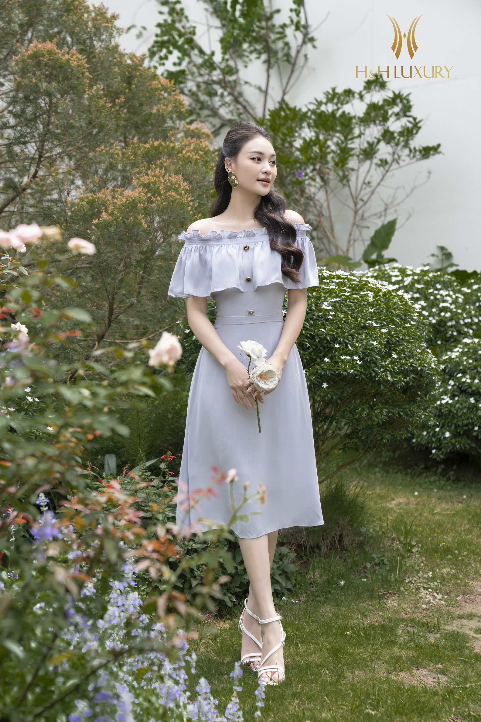 ĐẦM XÒE KẺ GHI XANH BÈO NGỰC ĐÍNH CÚC