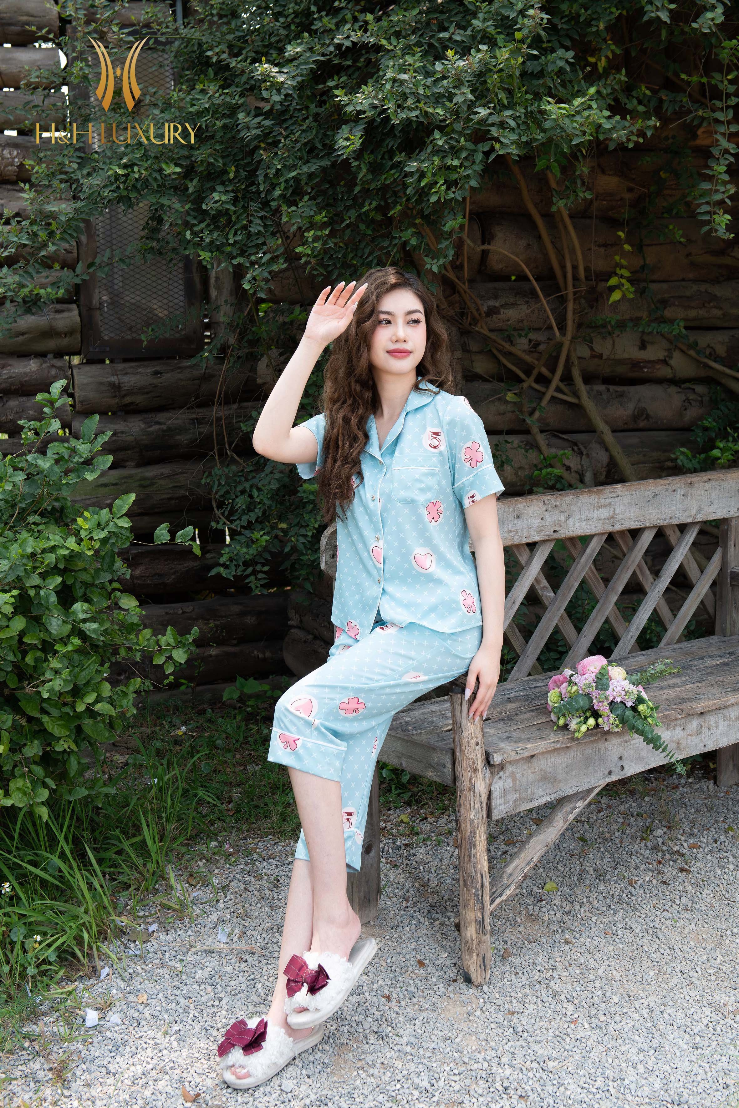 Bộ Pijama lửng xanh cỏ bốn lá hồng